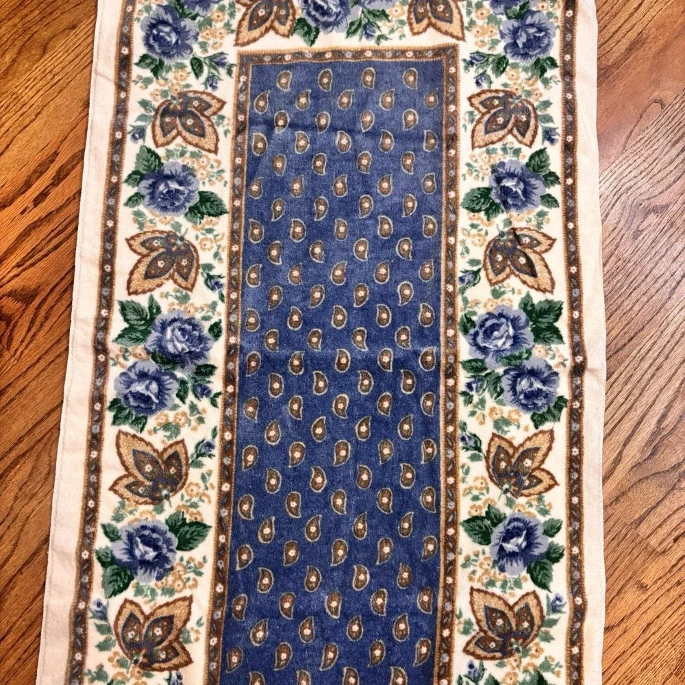 Fieldcrest vintage bath